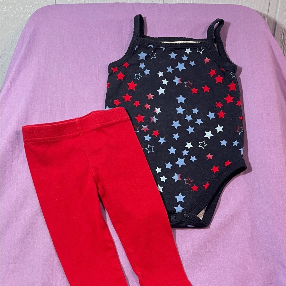 5 for $10 💜 Garanimals Top and Pants Pair Size 12 Months